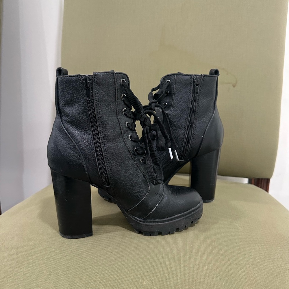 💥💥 Super Cute Steve Madden Ankle Boots ! 💥